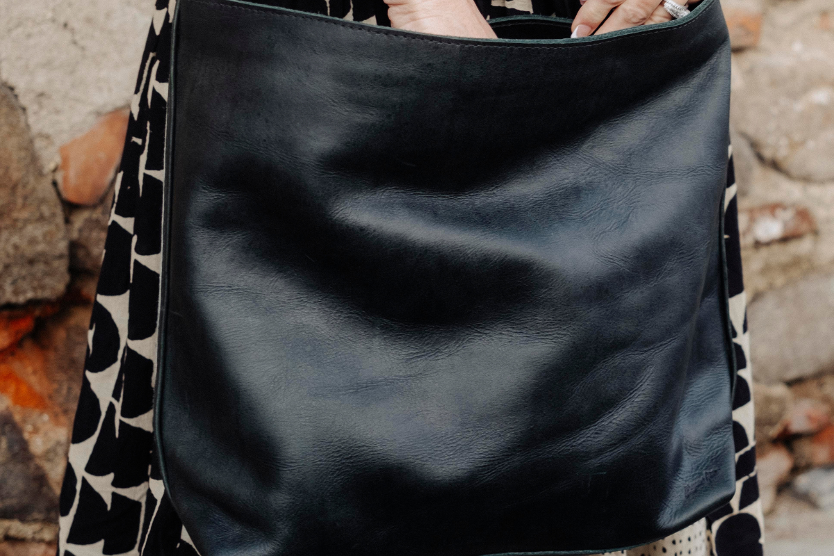 La Linea Handmade Leather Tote Bags