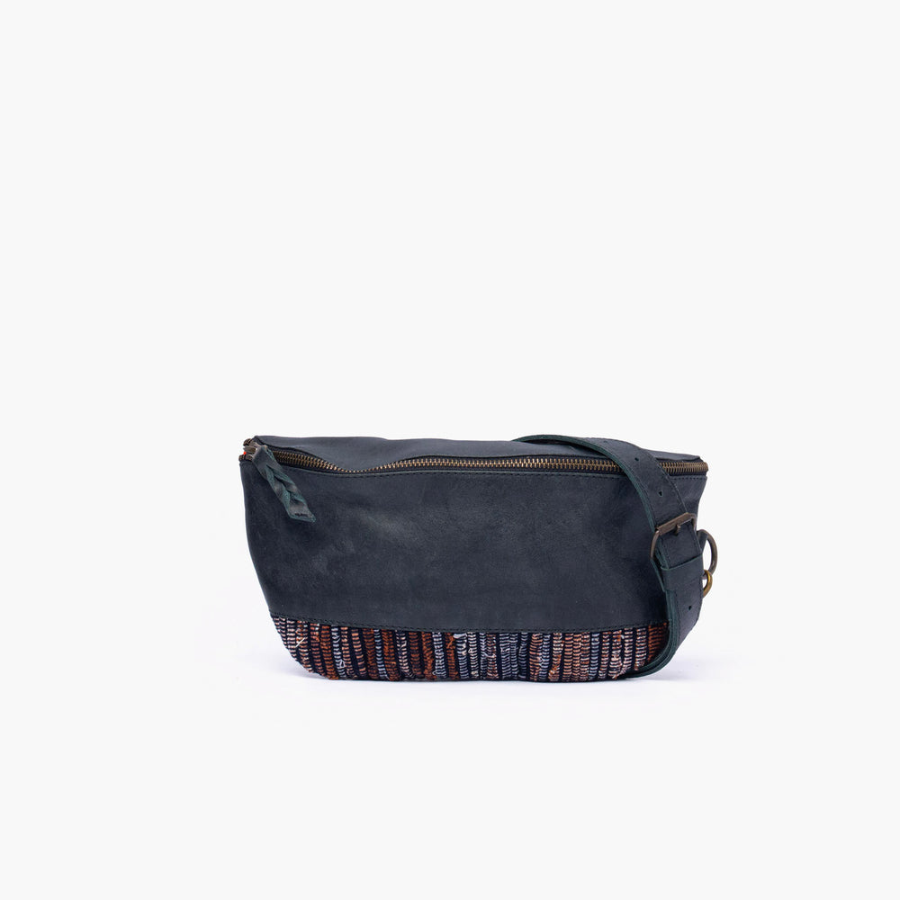 La Chispa Crossbody