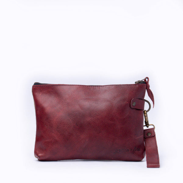 La Esencia Clutch