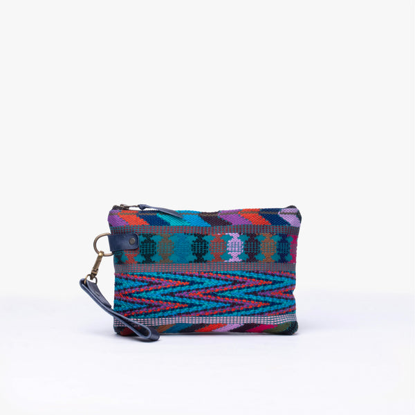 La Esencia Clutch