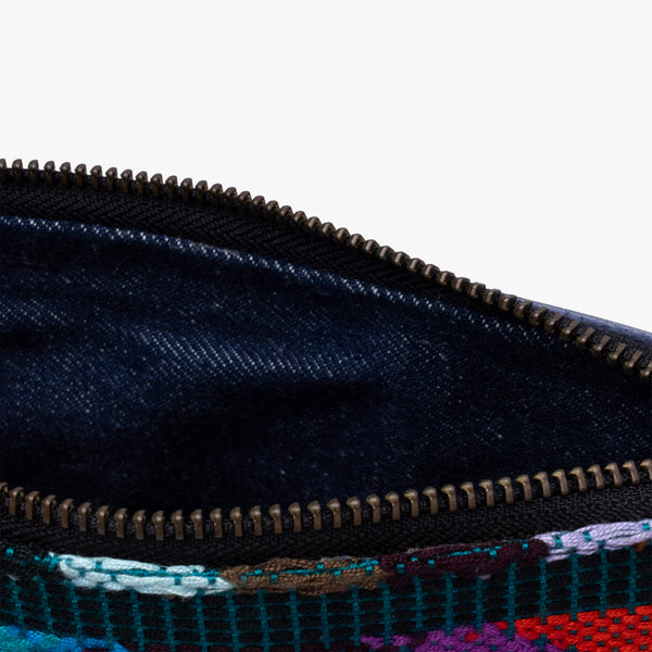 Woven La Esencia Wristlet