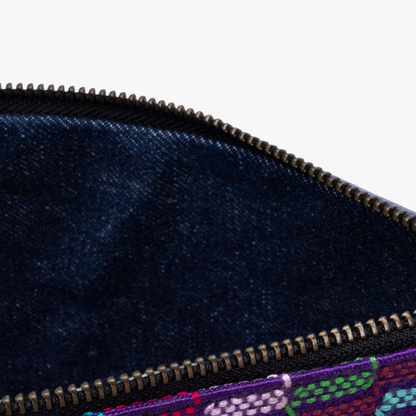 Woven La Esencia Wristlet