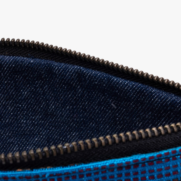 Woven La Esencia Wristlet