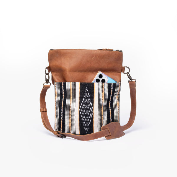La Raiz Cross Body