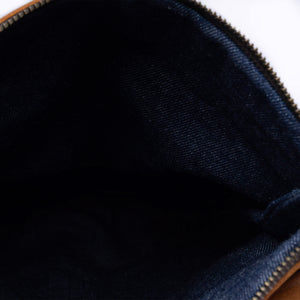 La Esencia Clutch