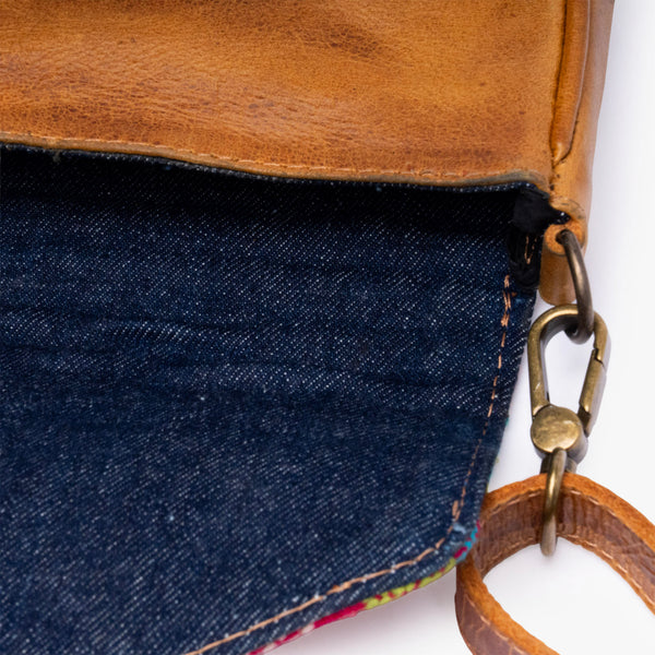 La Solera Small Purse w Weaving
