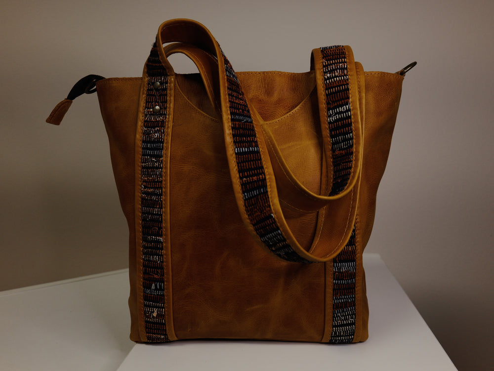 La Herencia Tote