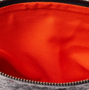 La Esencia Clutch